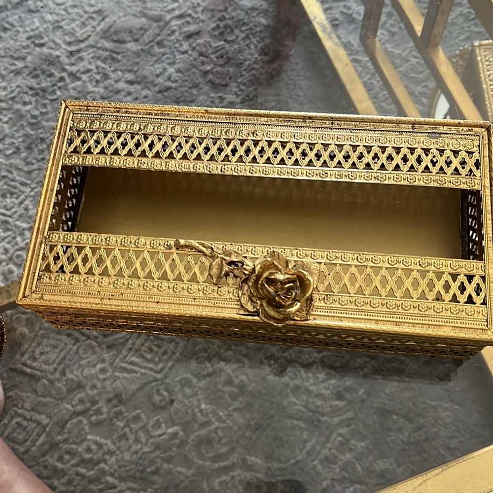 VTG TISSUE Gilt FILIGREE BOX VANITY Roses French Rococo GLAM